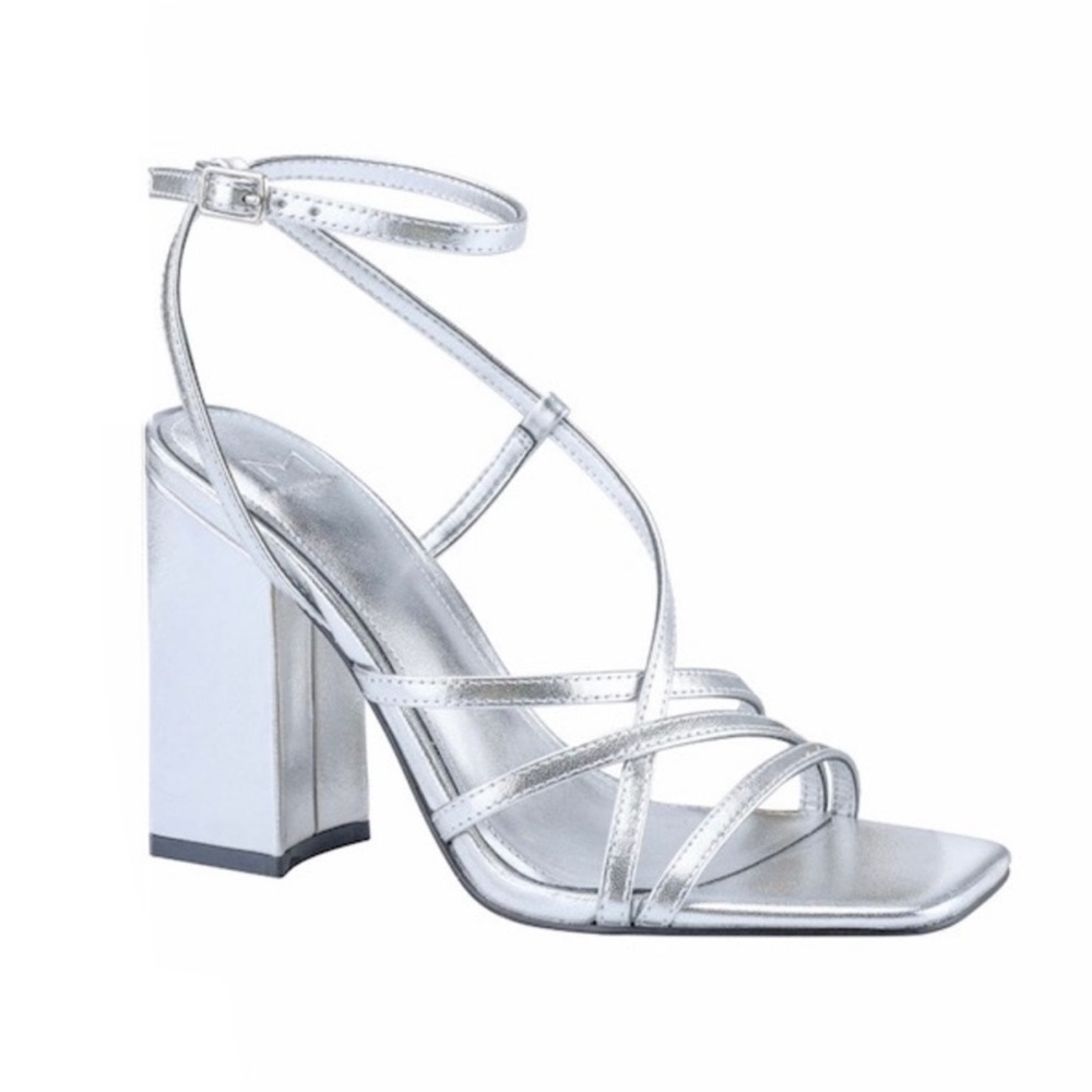 Marc Fisher Edalyn Ankle Strap Sandal Womrn’s
